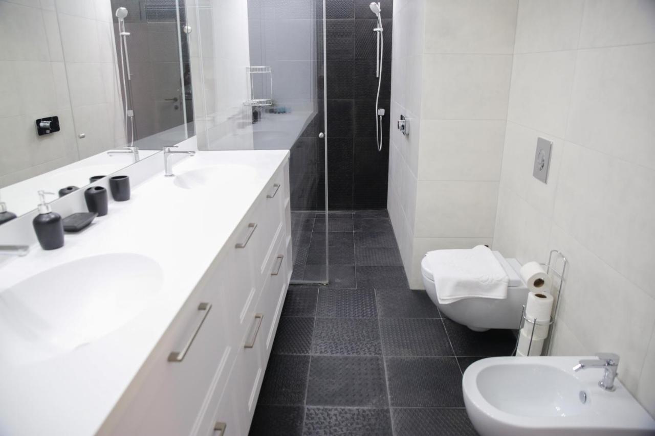 شقة Yalarent Midtown Towers Tlv تل أبيب المظهر الخارجي الصورة